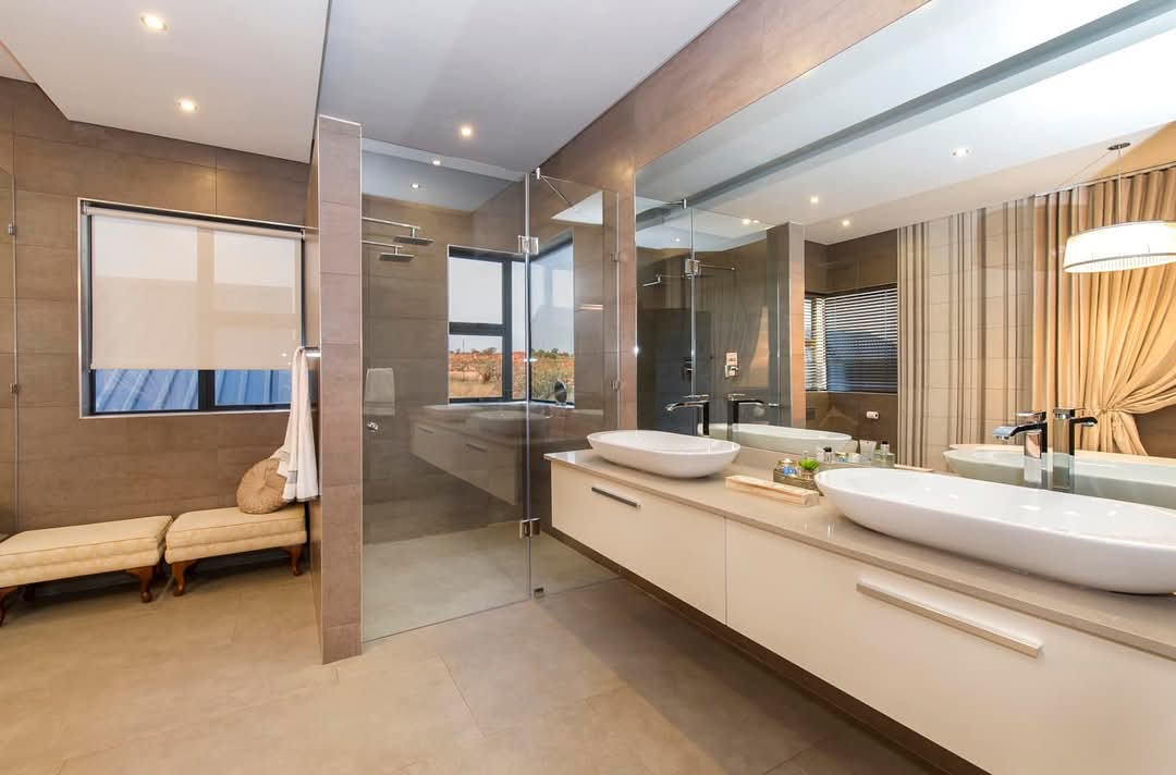 Frameless Shower Cubicle