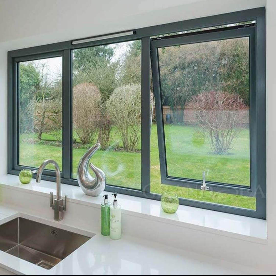 Projected Aluminium Windows